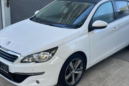Peugeot 308 120.000 km 4.500 &euro; Aachen 52070