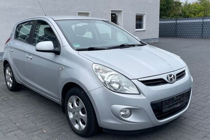 Hyundai i20 175.000 km 3.190 &euro; Düren 52351