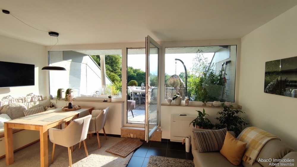 Hochwertig modernisierte Eigentumswohnung - Tolle Ferienwohnung! Südwest-Terrasse und Burgblick! - Etagenwohnung Nideggen Eifel | Angebot:25307290