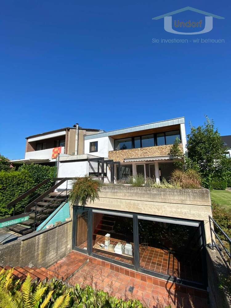 Haus zum Kaufen in Düren 379.000 € 183 m²