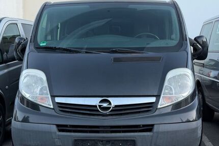 Opel Vivaro 239.000 km 5.190 &euro; Düren 52353