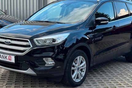 Ford Kuga 131.419 km 10.500 € Würselen 52146