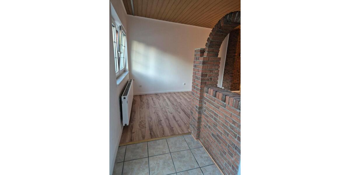 Erdgeschoßwohnung Herzogenrath - 2 Zimmer, 100 m&sup2;, 820&euro; | Angebot:25834701