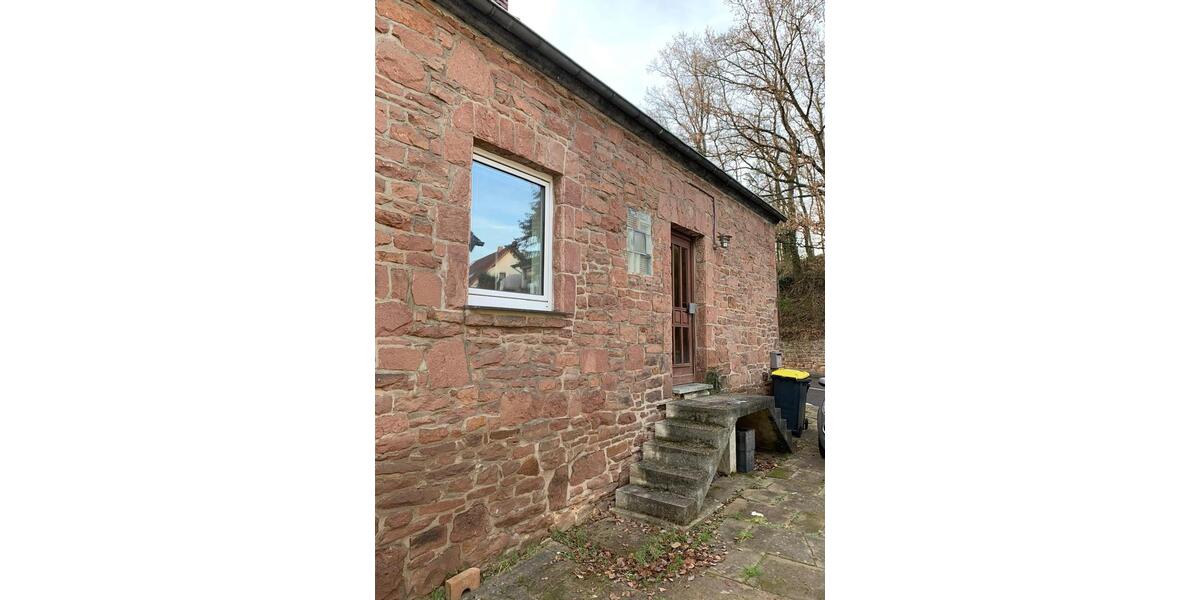 Natursteinhaus in Üdingen mit Garage - renovierungsbedürftig 5 zimmer