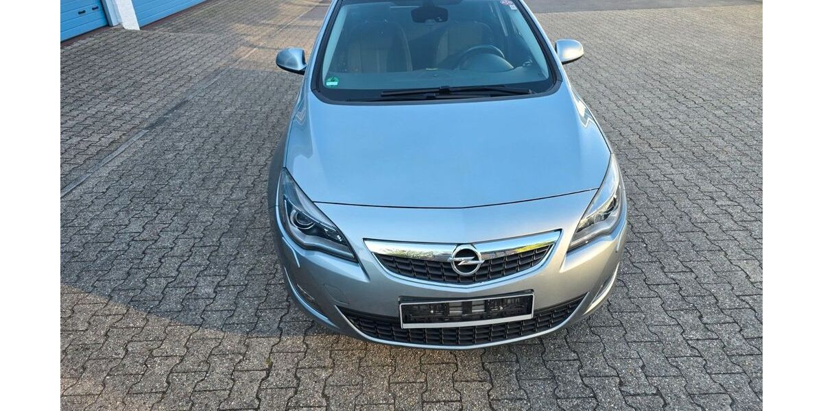 Opel Astra 145.000 km 4.999 &euro; Aachen 52068