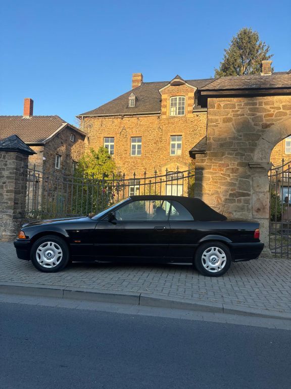 BMW 318 137.000 km 4.500 € Hürtgenwald 52393