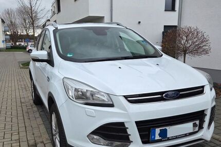 Ford Kuga 159.500 km 10.430 &euro; Düren 52353