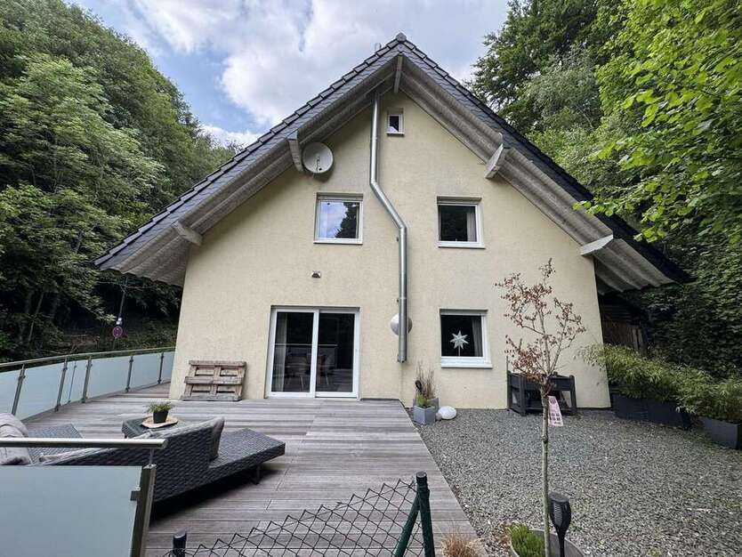 Haus zum Kaufen in Monschau 399.900 € 180 m²