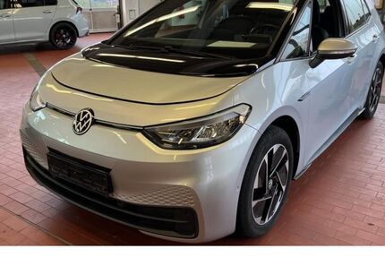 VW ID.3 29.822 km 24.970 &euro; Aachen 52078