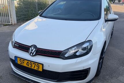 VW Golf 173.000 km 8.000 &euro; Aachen 52078