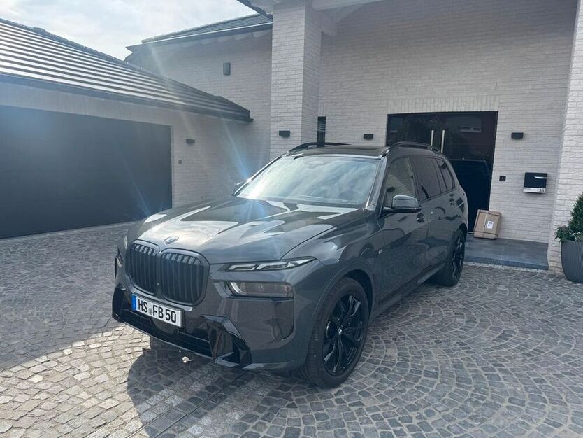 X7