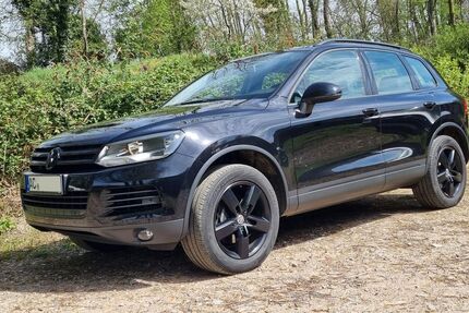 VW Touareg 124.999 km 20.499 &euro; Aachen 52074