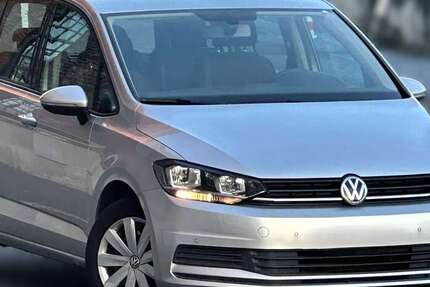 VW Touran 121.925 km 13.700 &euro; Alsdorf 52477