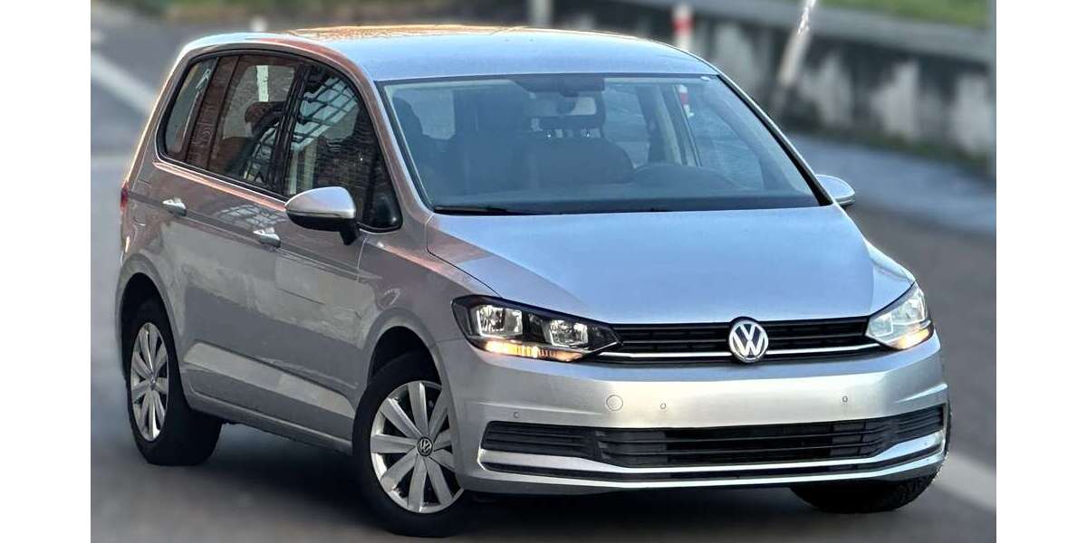 VW Touran 121.925 km 13.700 &euro; Alsdorf 52477