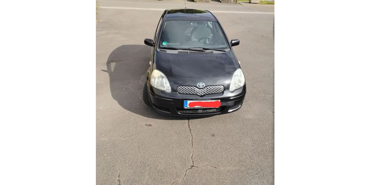 Toyota Yaris 142.000 km 1.590 &euro; Aachen 52074
