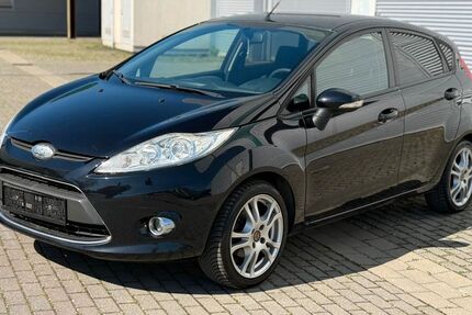 Ford Fiesta 81.112 km 4.890 &euro; Düren 52349