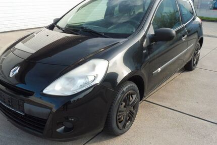 Renault Clio 133.000 km 3.590 € Eschweiler 52249