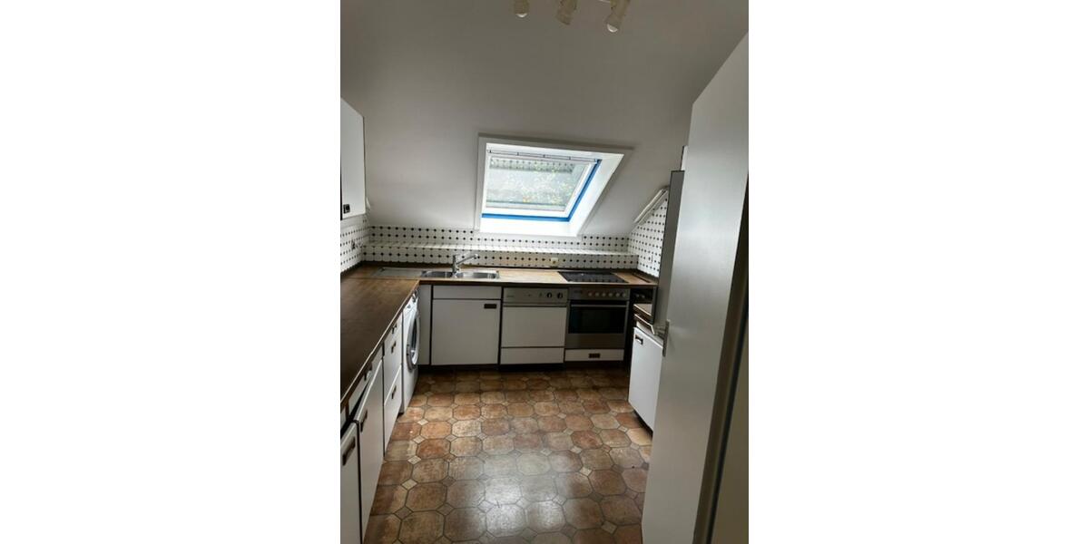 Dachgeschoßwohnung Aachen Aachen-Mitte - 2 Zimmer, 95 m&sup2;, 950&euro; | Angebot:24522712