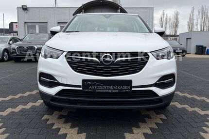 Opel Grandland (X) 148.000 km 11.900 &euro; Eschweiler 52249