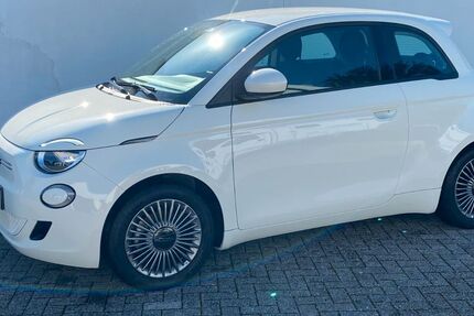 Fiat 500e 3.932 km 20.990 &euro; Baesweiler 52499