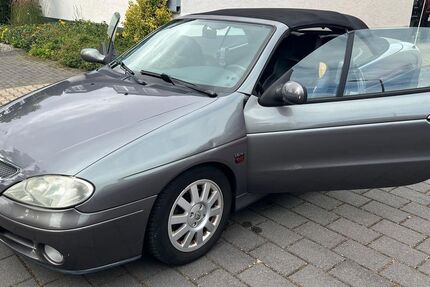 Renault Megane 95.000 km 2.000 € Düren 52353