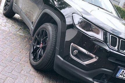 Jeep Compass 76.620 km 17.000 &euro; Aachen 52076