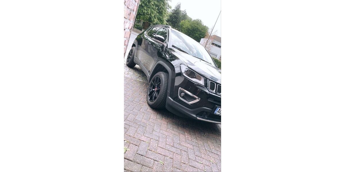 Jeep Compass 76.620 km 17.000 &euro; Aachen 52076