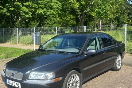 Volvo S80 224.000 km 3.500 &euro; Aachen 52080