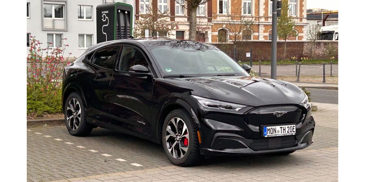 Ford Mustang Mach-E 28.000 km 28.450 &euro; Monschau 52156