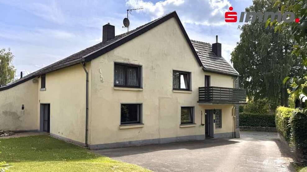 Haus zum Kaufen in Aachen 199.000 € 137 m²