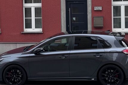 Hyundai i30 69.000 km 19.999 &euro; Aachen 52072