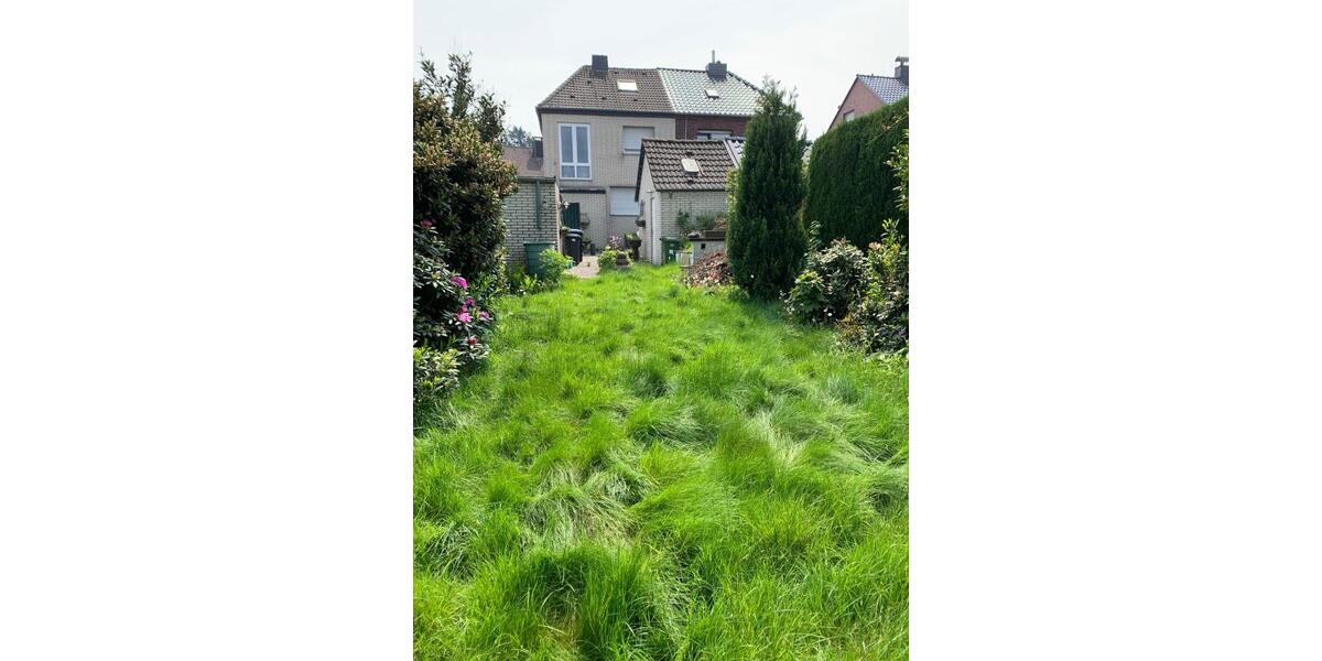 Doppelhaushälfte mit viel Potential ab 01.02.2026 in 52477 zu mieten 4 zimmer