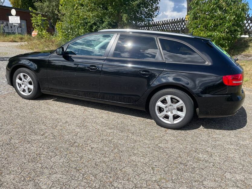 Audi A4 360.000 km 5.400 € Aachen 52076