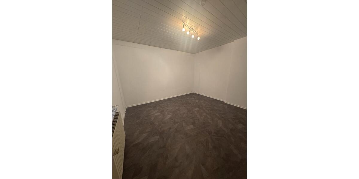 Erdgeschoßwohnung Würselen - 2 Zimmer, 80 m&sup2;, 1.080&euro; | Angebot:26090569