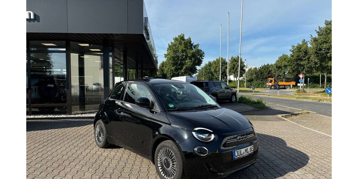 Fiat 500e 23.910 km 24.990 &euro; Jülich 52428