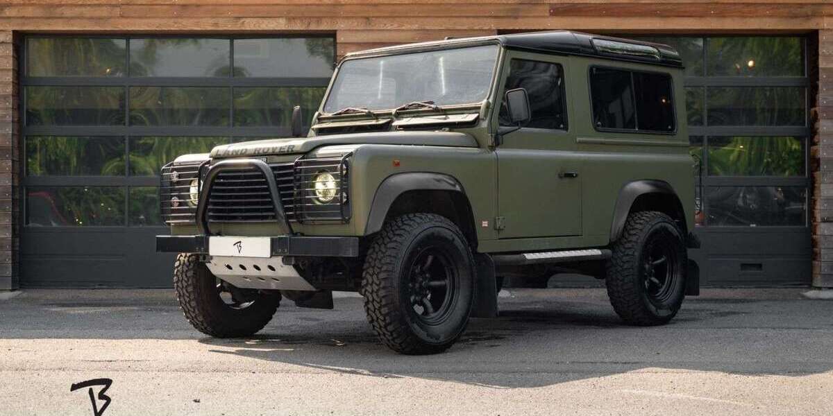 Land Rover Defender 160.000 km 29.950 &euro; Aachen 52072