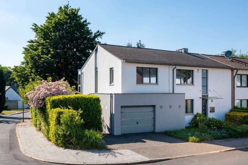 Haus zum Kaufen in Aachen 980.000 € 173.36 m²