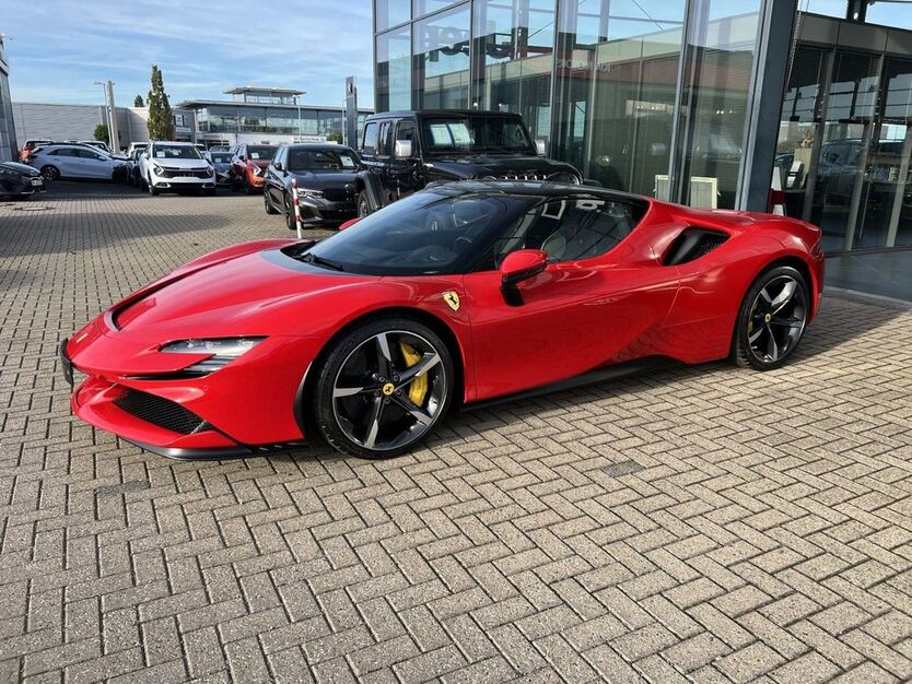 Ferrari SF90 1.050 km 488.000 € Düren 52351