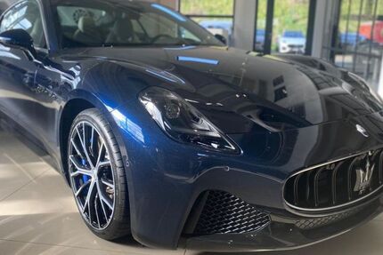 Maserati Granturismo 12.620 km 145.900 € Eschweiler 52249