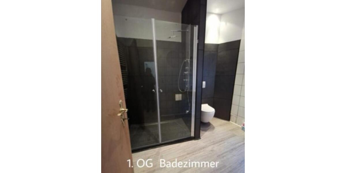 Zentral gelegenes Reihenhaus teilsaniert in Düren 5 zimmer