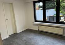 3-Zimmer-Wohnung in Bahnhofsnähe – WG-geeignet, jedes Zimmer mit