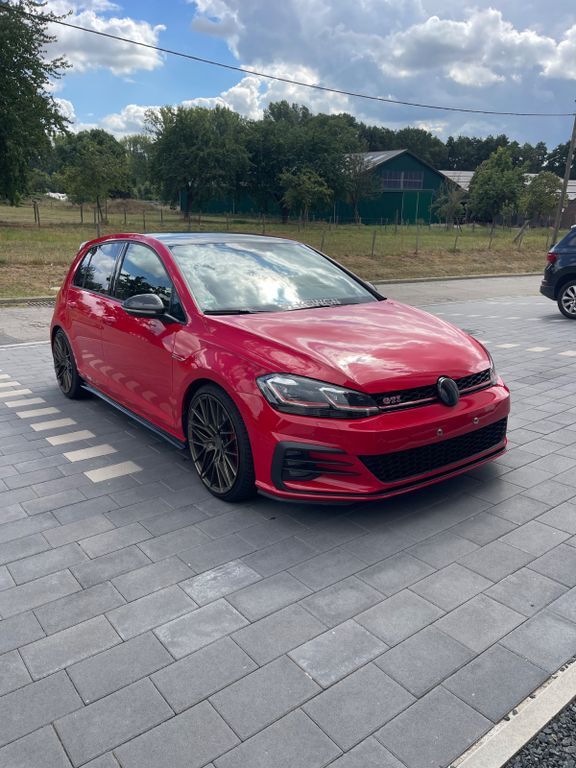 VW Golf 79.000 km 22.499 € Selfkant 52538