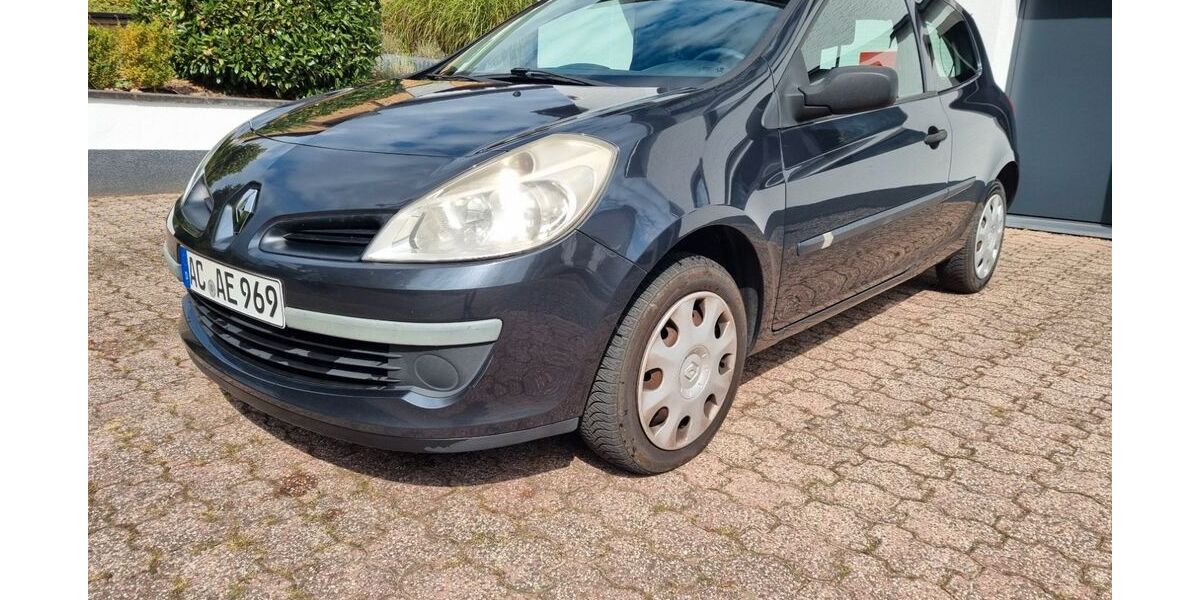 Renault Clio 144.000 km 1.500 &euro; Stolberg 52224