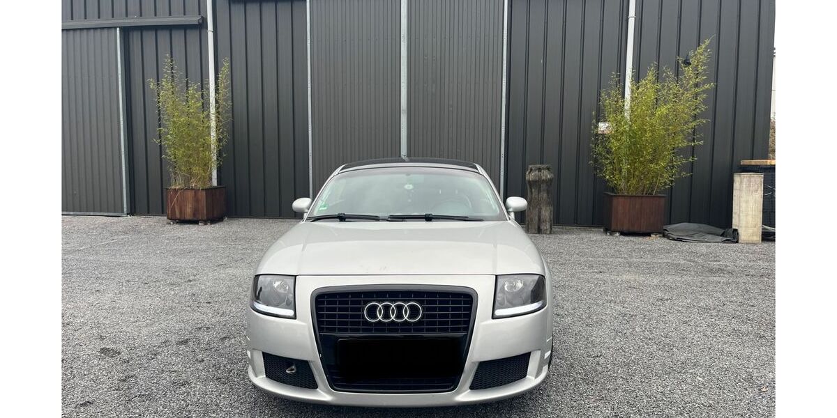 Audi TT 190.000 km 9.999 &euro; Aachen 52076