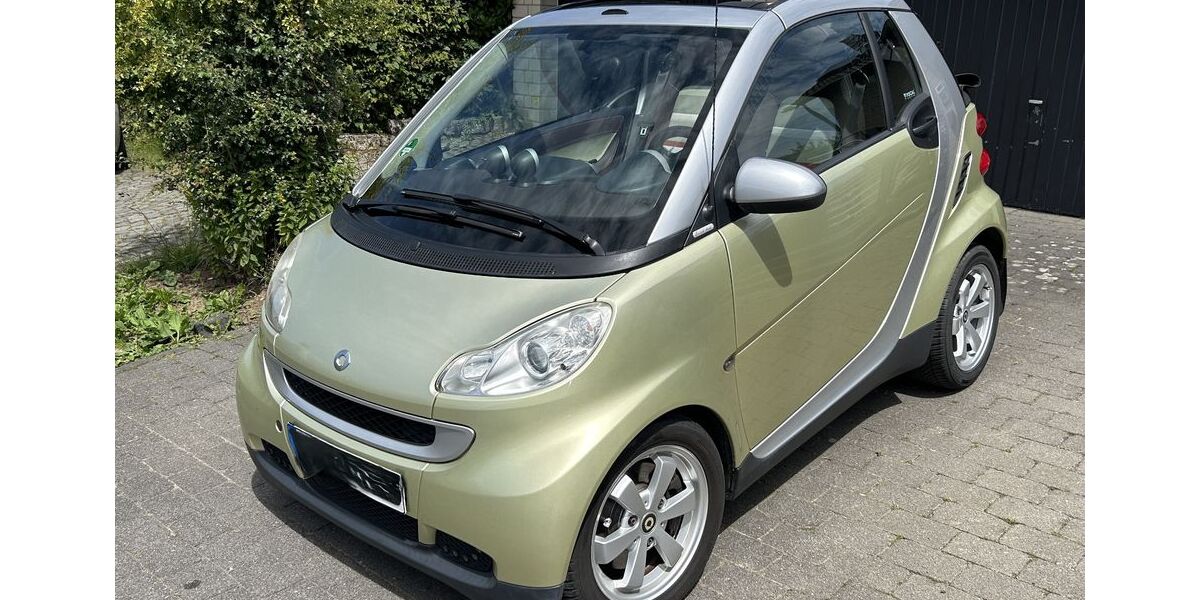 Smart ForTwo 129.351 km 4.200 &euro; Aachen 52074