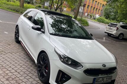 Kia ceed / Ceed 105.000 km 19.499 &euro; Aachen 52070