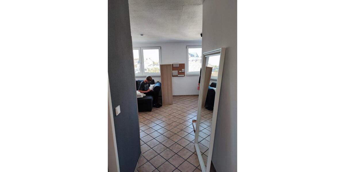 2-Raum in zentraler Lage, möbliert - Eigennutzung oder Vermietung 2 zimmer