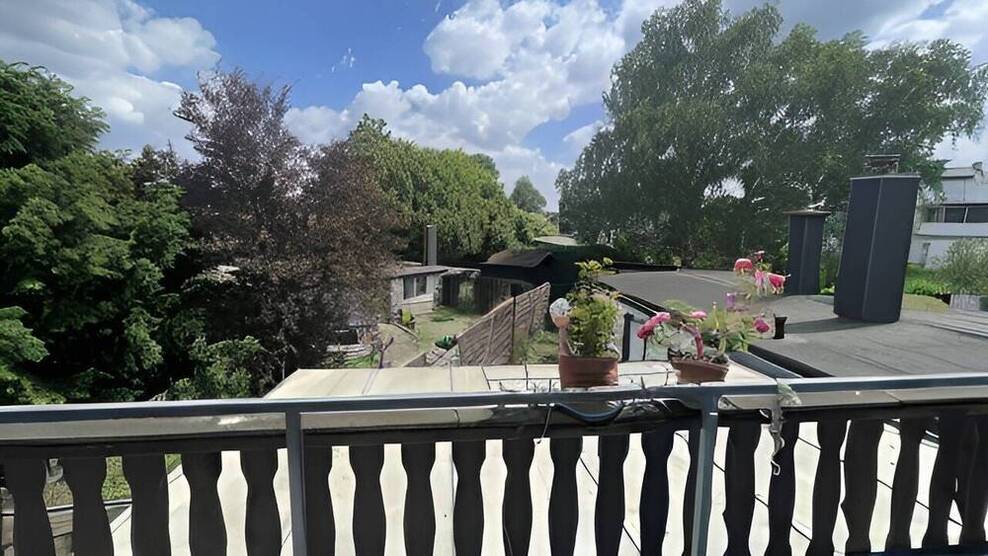 *** Idyllisches Wohnen: Wohnung mit Garten, Balkon und privatem Zugang ***