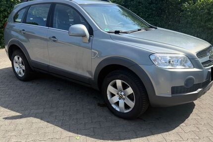 Chevrolet Captiva 104.000 km 7.499 &euro; Düren 52355