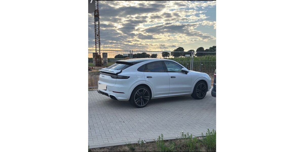 Porsche Cayenne 140.000 km 49.400 &euro; Selfkant 52538